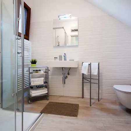 Appartement R *