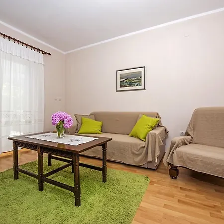 Apartamento R